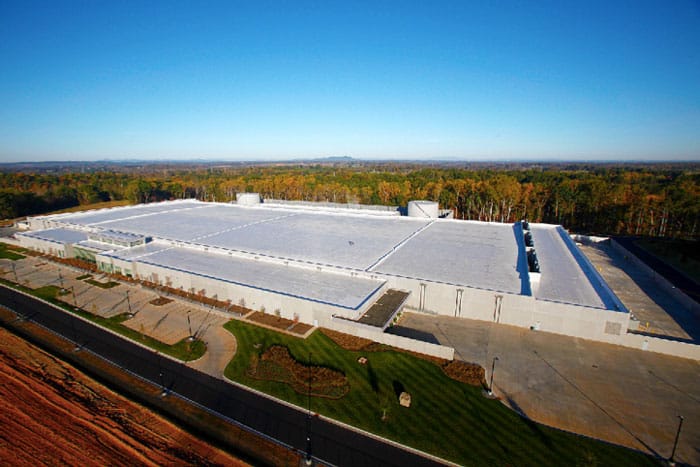 Apple investuje 1.7 miliardy Eur do dvoch nových európskych dátových centier