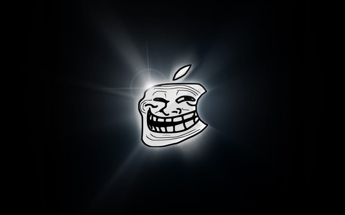 Takto "trolí" Asus Apple za ich dobíjací obal