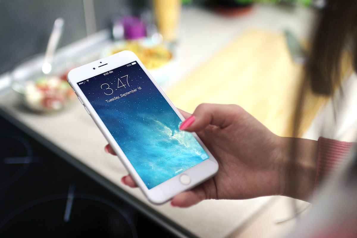 Bude výroba iPhonu 7 celá veda? Firma Apple začala zamestnávať o mesiac skôr!