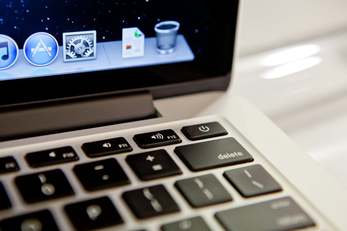 Čo robiť, keď sa súbor na MacBooku nedá odstrániť