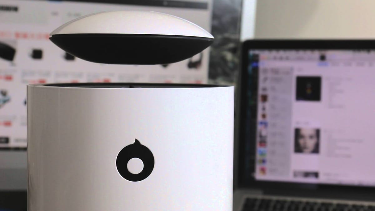 Mars - levitujúci Bluetooth reproduktor, ktorý je nabitý funkciami