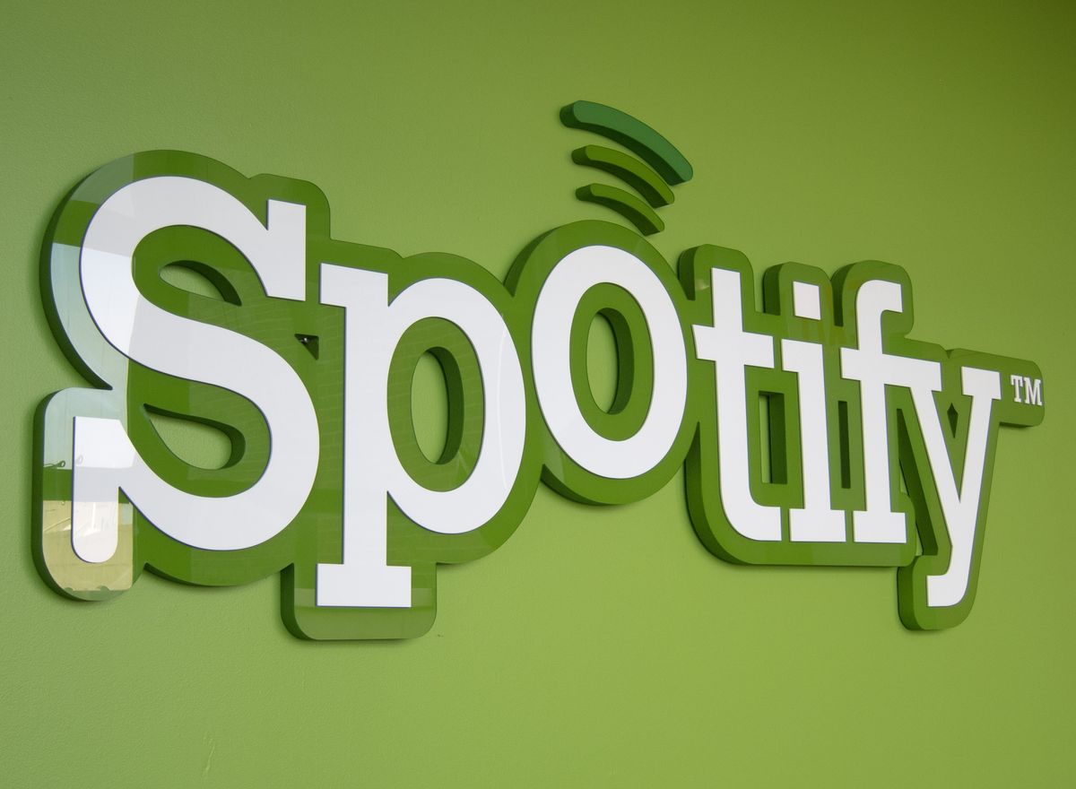 Spotify žaluje Apple zo stopnutia aktualizácií na iOS
