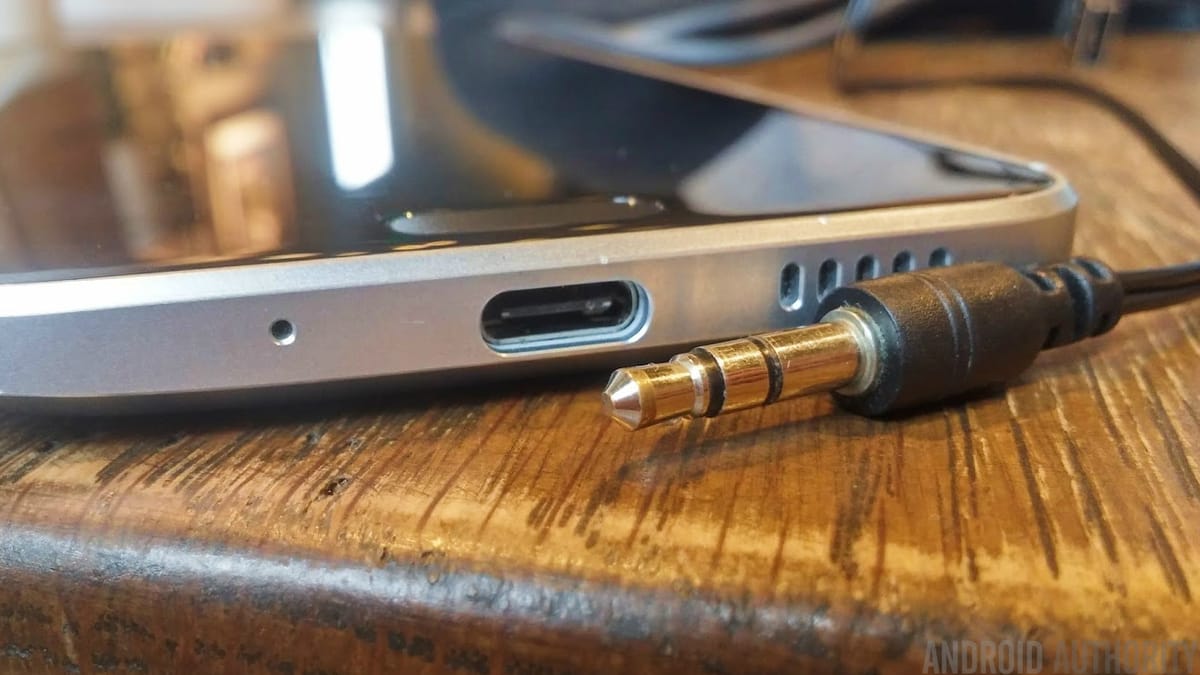 Samsung ruší 3,5 mm jack. Prečo asi?
