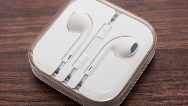 iPhone 7 bude mať v balení nové slúchadlá