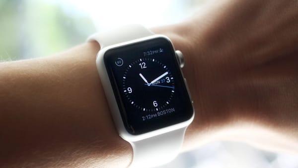 Apple Watch ovládli trh. V minulom roku sa ich podarilo predať až 12 miliónov kusov