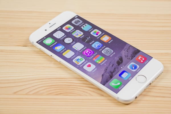 Webom sa šíri iPhone 7 s displejom po celej šírke. Nejde náhodou o podvrh?