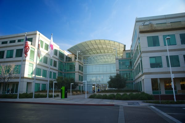 V sídle Apple sa našlo mŕtve telo!
