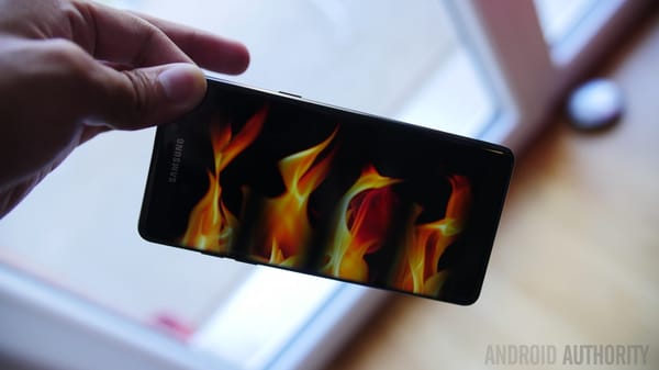 Užívatelia "vybuchujúcich" Galaxy Note 7 prejdú na iPhone