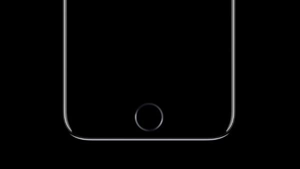 iOS 10 nahradí pri zlyhaní Home Buttonu na iPhone 7 softverovým tlačítkom