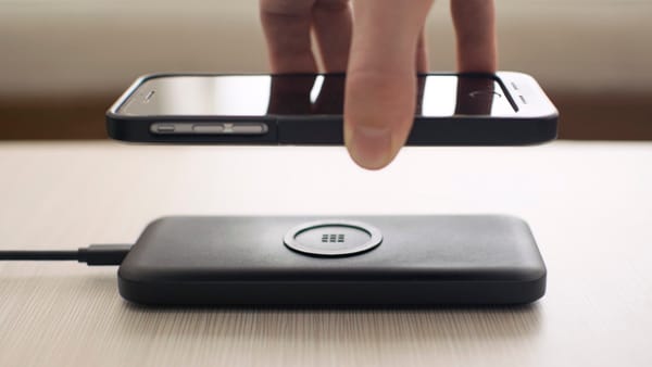 Bezdrôtová nabíjačka pre iPhone 8 bude zrejme predávaná samostatne