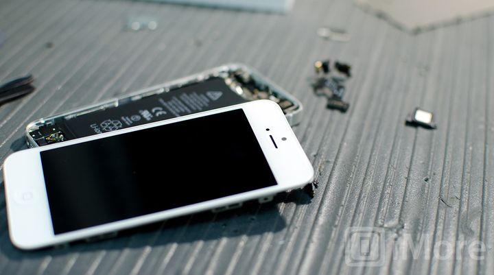 Mal si niekedy iPhone v neautorizovanom servise? Priprav sa na problém