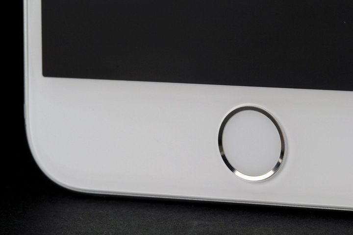 Firma Apple si patentovala Home Button z futuristického materiálu