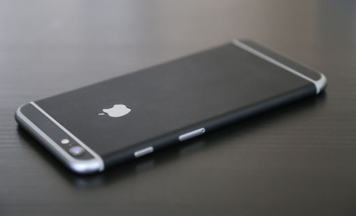 Modrý iPhone nakoniec nebude. Space Gray vystrieda čierna farba